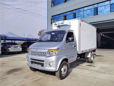 程力十八分公司 國六長安神騏T20冷藏車，城市冷鏈運輸?shù)目煽炕锇? />
</span>
<span id=